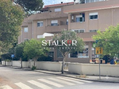 Apartamento T3 à venda no Largo Doutor Ferreira Alves, 34