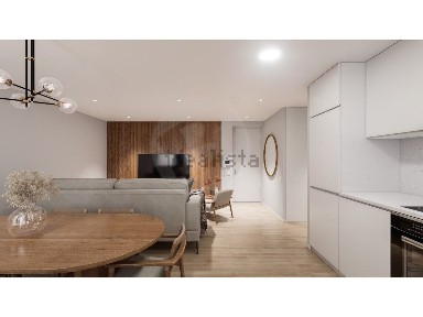 Apartamento T1 à venda na Rua dos Mourões, 67
