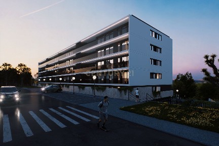 Apartamento T3 à venda na Rua Manuel Martins Cardoso, 10