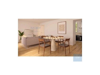 Apartamento T2 à venda na Rua Azevedo, 84