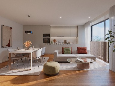 Apartamento T0 à venda na Rua dos Bragas, 250
