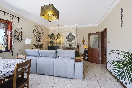 Apartamento T3 à venda na Travessa Agostinho da Silva Rocha