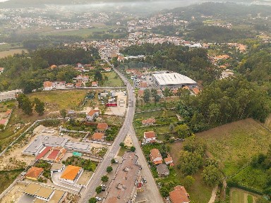 Arrendamento de espaço comercial em Cete