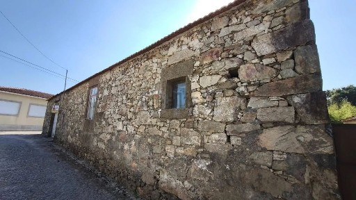 Casa ou moradia à venda na Travessa Pedras Brancas
