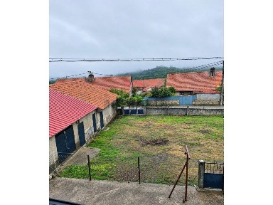 Moradia independente à venda em Vascões