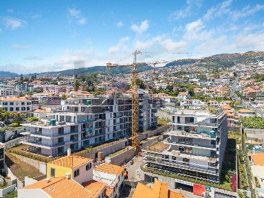 Apartamento T2 à venda no Monte