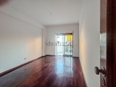 Arrendamento de apartamento T2 na Avenida Afonso de Albuquerque