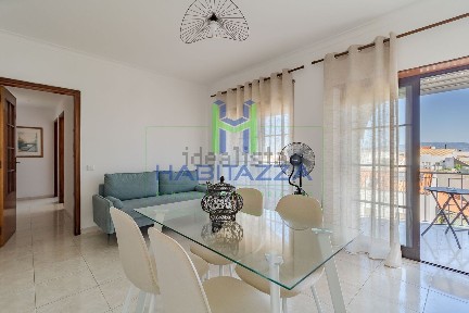Arrendamento de apartamento T2 no Centro de Parchal