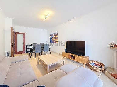 Arrendamento de apartamento T2 na Rua da Raminha s/n