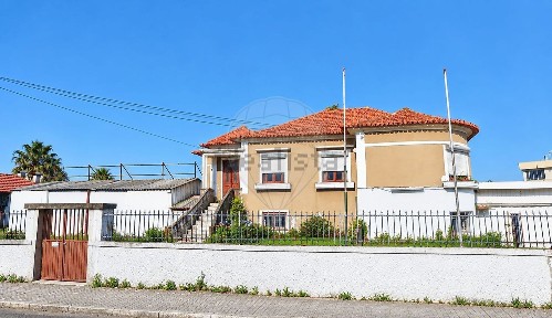 Arrendamento de moradia independente em Mozelos