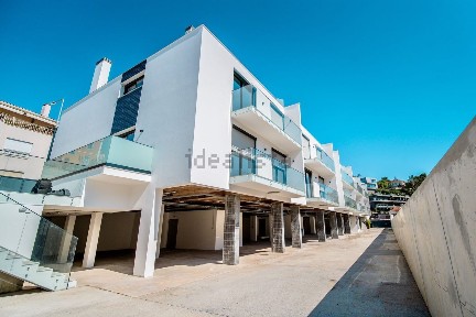 Duplex à venda na Rua Vale de Santa Rita, 244
