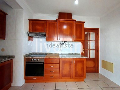 Arrendamento de penthouse na Avenida Claudino Santos Costa