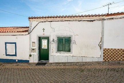 Moradia independente à venda em Vila Alva