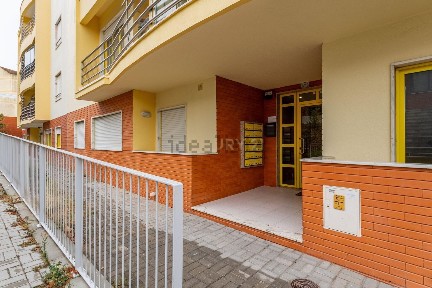 Apartamento T1 à venda na Rua da Mina, 3