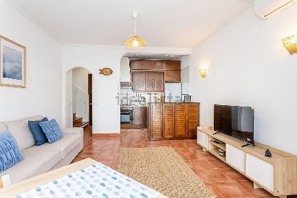 Apartamento T1 à venda na Rua Conde Monte Real, 2
