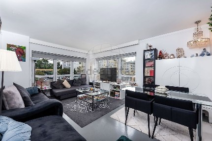 Apartamento T3 à venda na Rua Álvaro Benamor