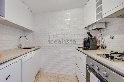 Apartamento T1 à venda na Rua da Esperança do Cardal
