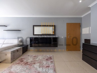 Apartamento T2 à venda na Praia da Consolação