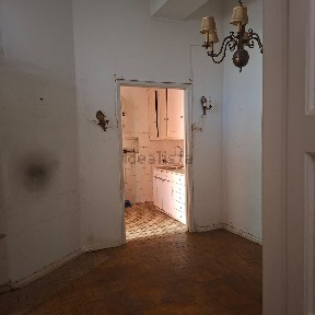Apartamento T0 à venda na Rua José d'Esaguy