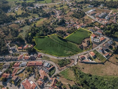 Quinta à venda na Rua Sernada