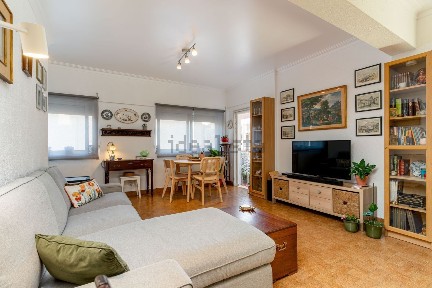 Apartamento T1 à venda na Rua João Azevedo