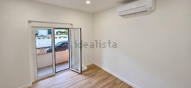 Apartamento T2 à venda na Rua Afonso Galo, 29