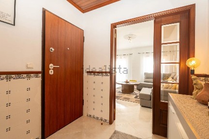 Apartamento T2 à venda na Rua Estevão Rodrigues, 65