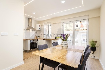 Apartamento T1 à venda na Rua Doutor Miguel Bombarda s/n