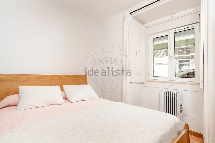 Apartamento T1 à venda na Rua Carvalho Freirinha