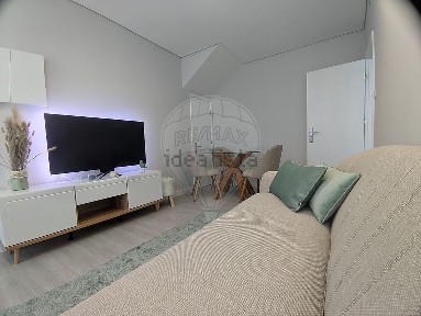 Apartamento T2 à venda na Santo Ovídio - Cedro - Monte da Virgem