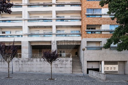 Apartamento T3 à venda na Rua Doutor Augusto Martins