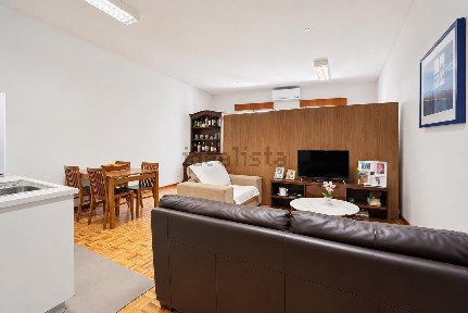 Apartamento T1 à venda na www.era.pt/imovel/apartamento-t0-porto-cedofeita-santo-ildefonso-se-miragaia-sao-nicolau-e-vitoria-432260093