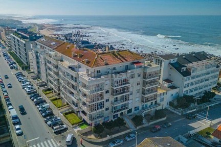 Apartamento T3 à venda na Rua Jorge Dias, 128