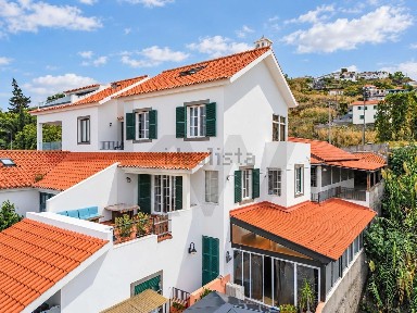 Casa ou moradia à venda em Caniço