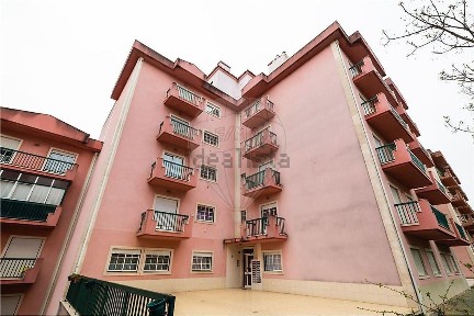 Arrendamento de apartamento T2 na Avenida Principal