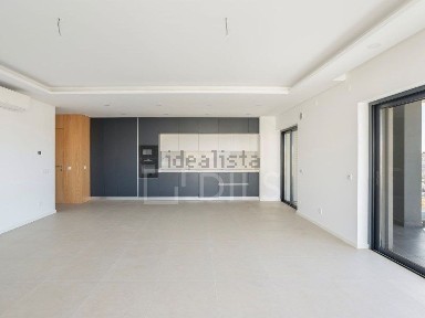 Apartamento T2 à venda na Avenida Calouste Gulbenkian, 1