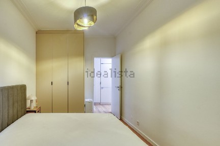 Arrendamento de apartamento T2 na Rua do Quelhas, 20