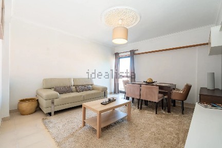 Arrendamento de apartamento T2 na Rua Pero Vaz de Caminha, 2