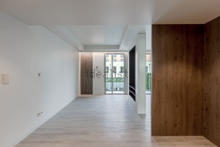 Arrendamento de apartamento T0 na Avenida Dom Carlos I, 42 b