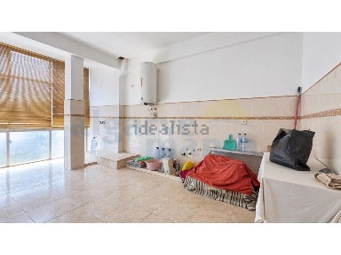 Apartamento T2 à venda na Rua Álvaro de Campos, 64