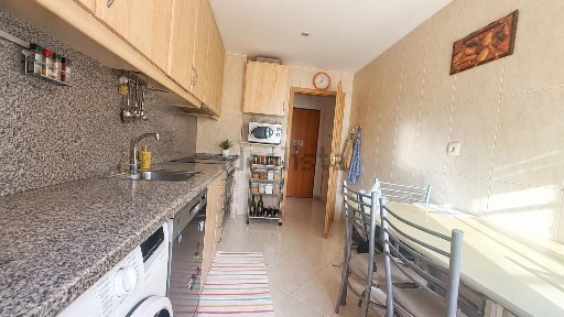Apartamento T2 à venda na Rua Eusébio Leão