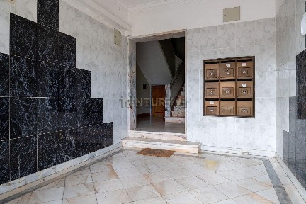 Apartamento T2 à venda na Avenida da República, 32