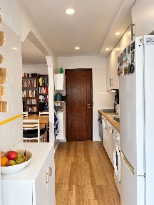 Apartamento T1 à venda na Rua Adolfo Coelho
