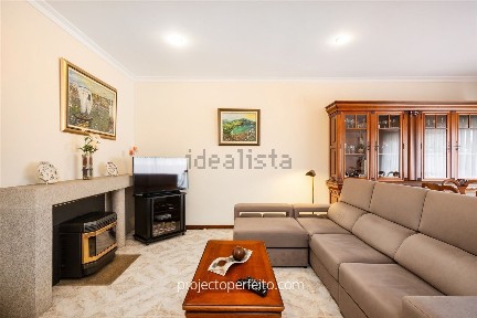 Apartamento T3 à venda em Anta