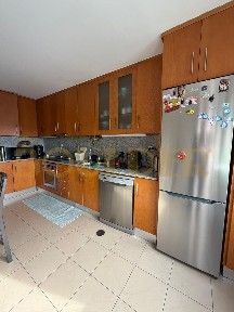 Apartamento T4 à venda na Rua Padre Luís Portela s/n