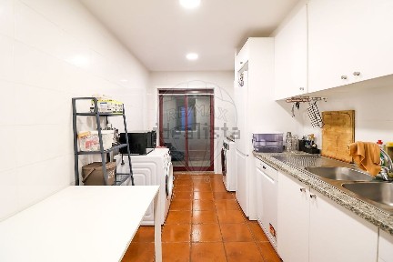 Apartamento T3 à venda na Rua Feliciano Ramos, 32