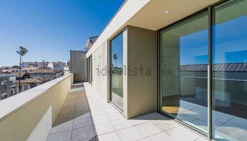 Apartamento T2 à venda na Igreja do Bonfim - Lomba