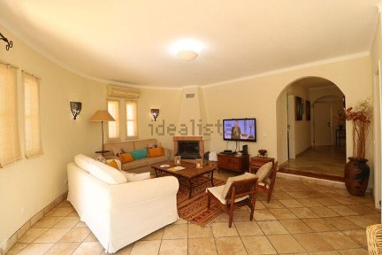 Arrendamento de casa ou moradia no Centro - Quarteira Velha