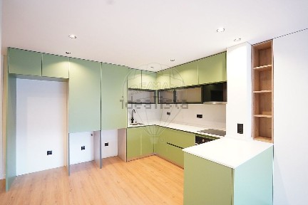 Apartamento T2 à venda na Avenida Doutor Leonardo Coimbra