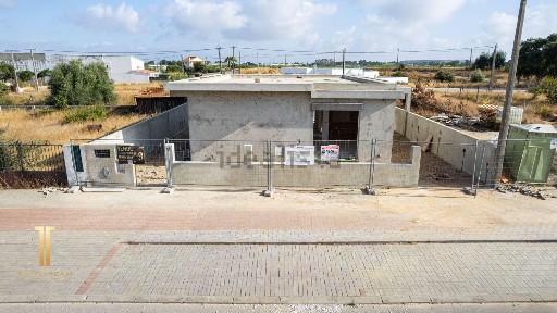 Moradia independente à venda na Quinta da Marquesa IV s/n